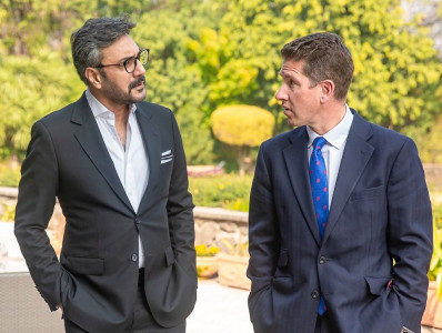 after turkish film makers adnan siddiqui is bonding with the british high commissioner after turkish film makers adnan siddiqui is bonding with the british high commissioner