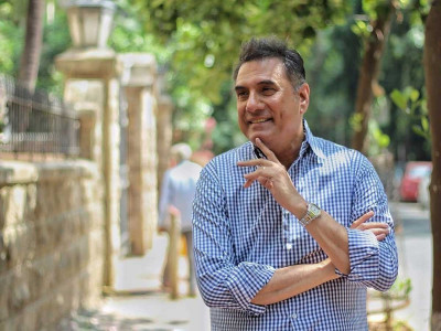 wherever i meet pakistanis they always welcome me with a lot of love boman irani