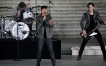 3 doors down cancels 2025 tour after brad arnold s cancer diagnosis 3 doors down cancels 2025 tour after brad arnold s cancer diagnosis