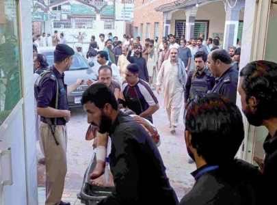 13 martyred in di khan checkpoint suicide blast
