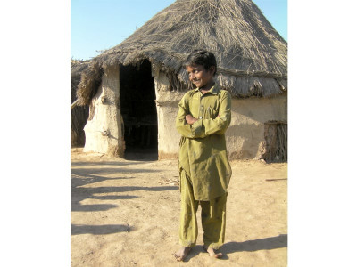 great expectations in kotri s camp labourers freed from bondage but tied down by poverty