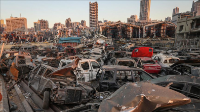 300k lebanese refuse to leave damaged homes after blast 300k lebanese refuse to leave damaged homes after blast