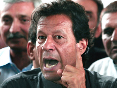 dear imran khan your inconsistent stance on your personal life is confusing dear imran khan your inconsistent stance on your personal life is confusing