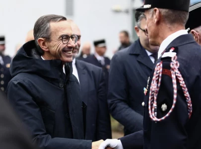 france minister wants referendum on immigration