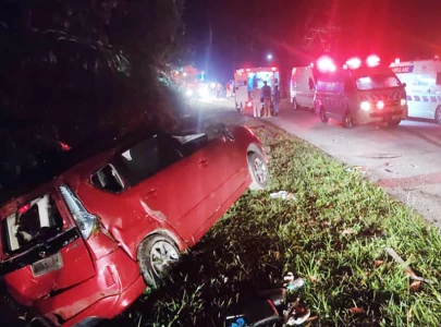 15 killed in malaysia bus crash 15 killed in malaysia bus crash