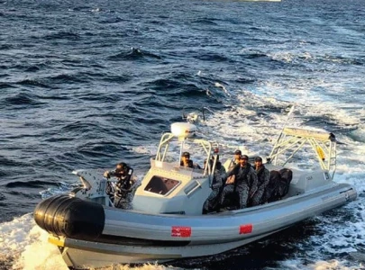pn provides aid to indian crew at sea
