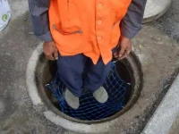 manhole safety nets to be installed