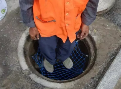 manhole safety nets to be installed