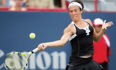 tennis serena venus downed by italian duo