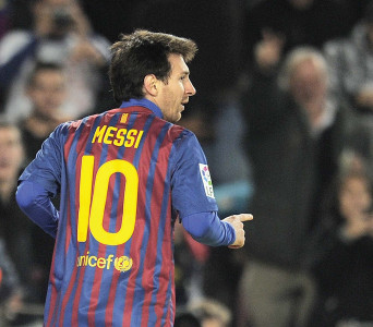 contenders seek on field supremacy