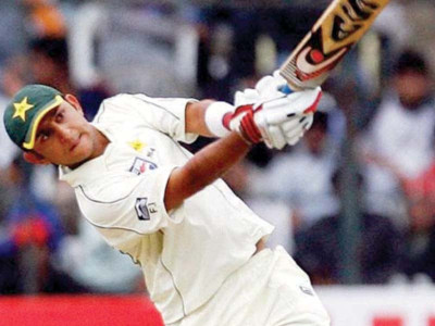 quaid trophy wapda power on after imran takes nine