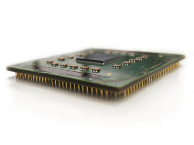 intel alliance will let chips chat at close range