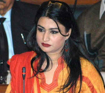 sassui palijo tries to take the sindh assembly out of the stone age