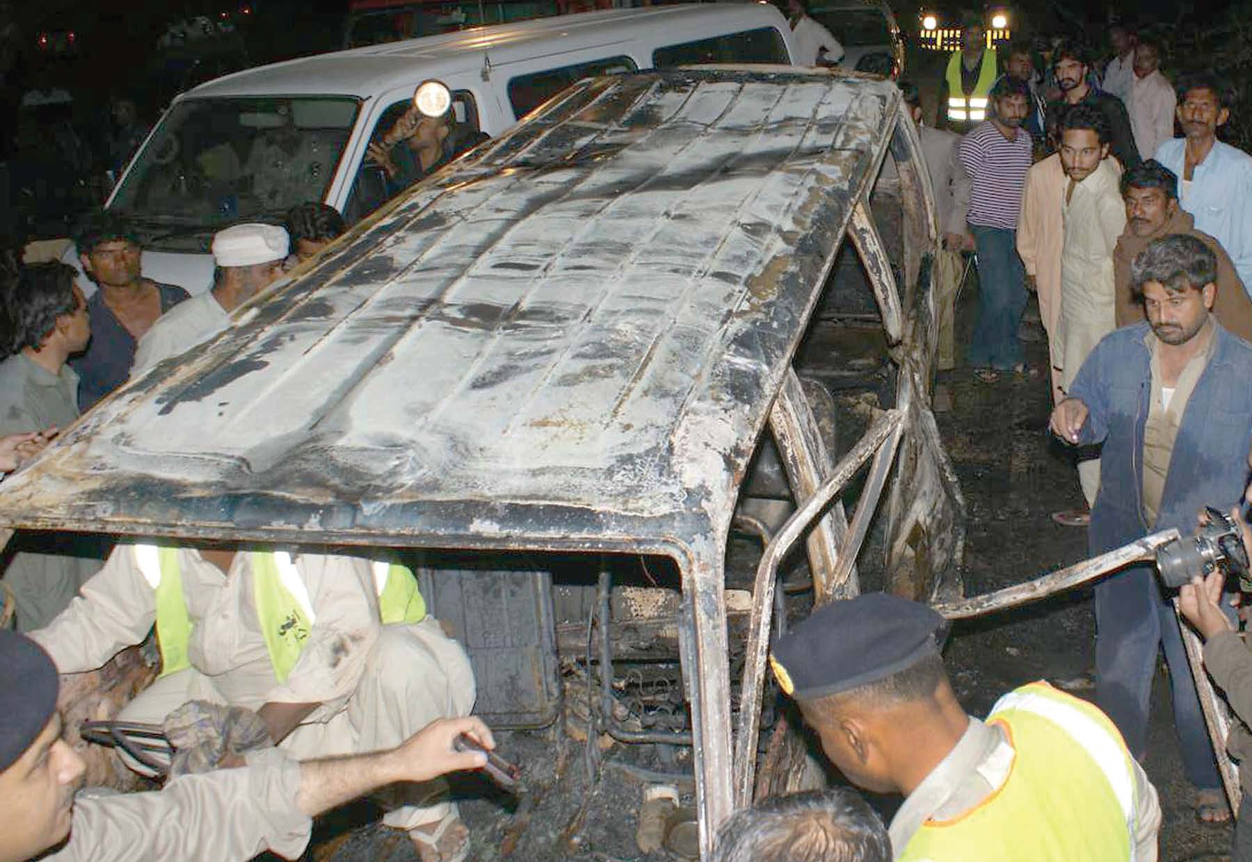 growing safety hazard five burnt alive in wagon s cng leak