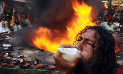 troubled pakistanis turn to exorcism for help