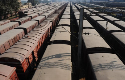 pakistan drives railways towards ruin