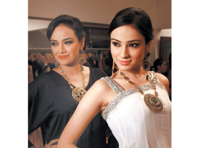 the designers sonar charms karachi