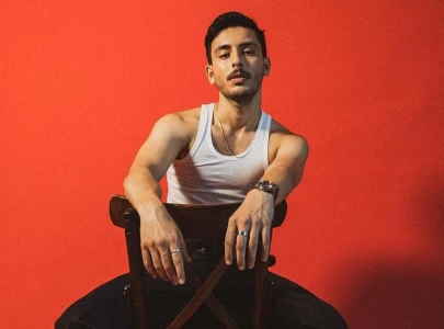 peechay hutt is aurat march s anthem hasan raheem stands with brave women of pakistan peechay hutt is aurat march s anthem hasan raheem stands with brave women of pakistan