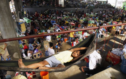 philippine flood victims bodies float at sea philippine flood victims bodies float at sea