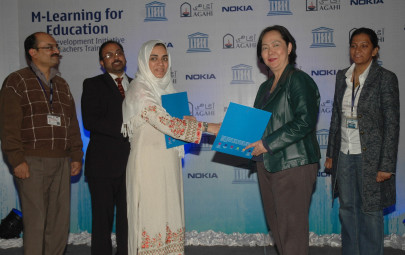 m learning for teachers three stakeholders come together to propose a unique solution m learning for teachers three stakeholders come together to propose a unique solution