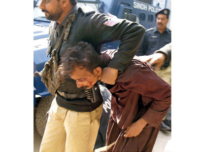 attempted robbery robber nearly lynched after boy killed