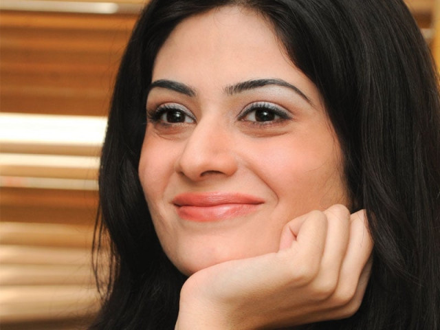 madiha iftikhar keeping it clean madiha iftikhar keeping it clean