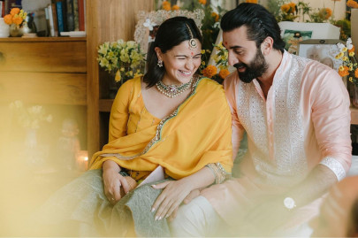 it s official alia and ranbir have welcomed a baby girl