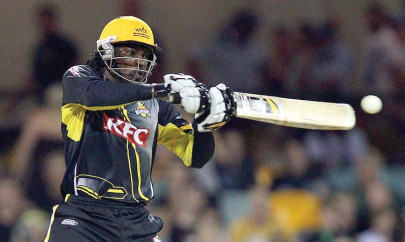 cricket gayle hammers ton in big bash league