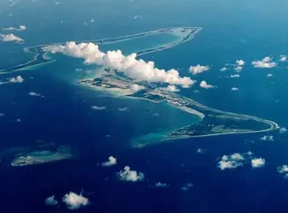 uk pauses plan to cede chagos islands