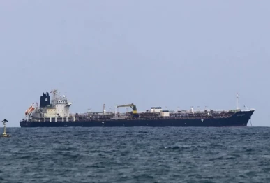 oil tanker hijacked off somalia