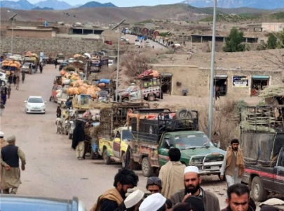 economic crisis grips bara tirah bazaars