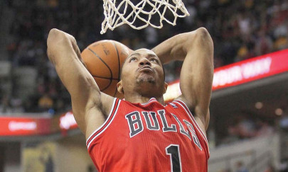 basketball rose lifts bulls over lakers basketball rose lifts bulls over lakers