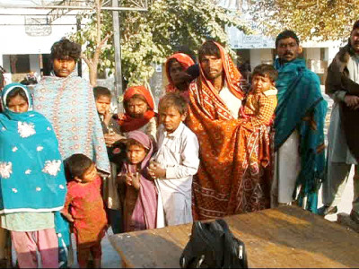 bonded labour 15 of fettered family freed in bahawalnagar