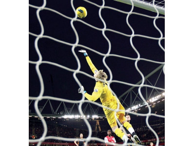 football frustrated wenger expects more twists