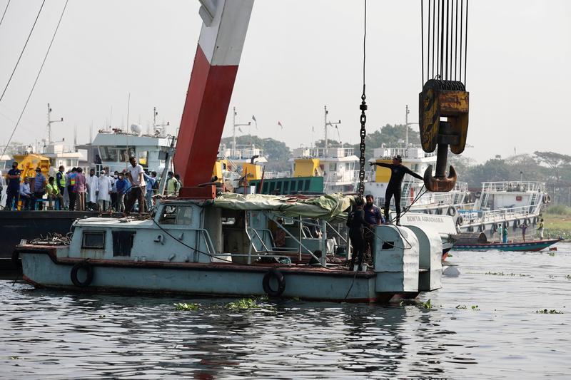 twenty one bodies had been recovered on monday the ferry sank just after it departed from the industrial narayanganj district about 20 kms 12 miles from dhaka to munshiganj said mustain billah narayanganj district administrator photo reuters