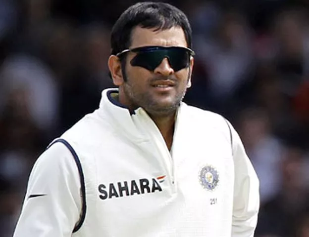 india aren t finished dhoni warns australia india aren t finished dhoni warns australia