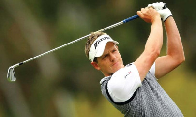 golf woods praises consistent donald