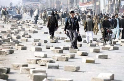 transport woes day long protest against two shifts for rickshaws