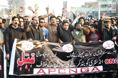 gas issues transport workers cng dealers block highway gas issues transport workers cng dealers block highway