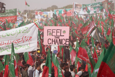 fighting corruption senior ppp s leader quits party joins pti