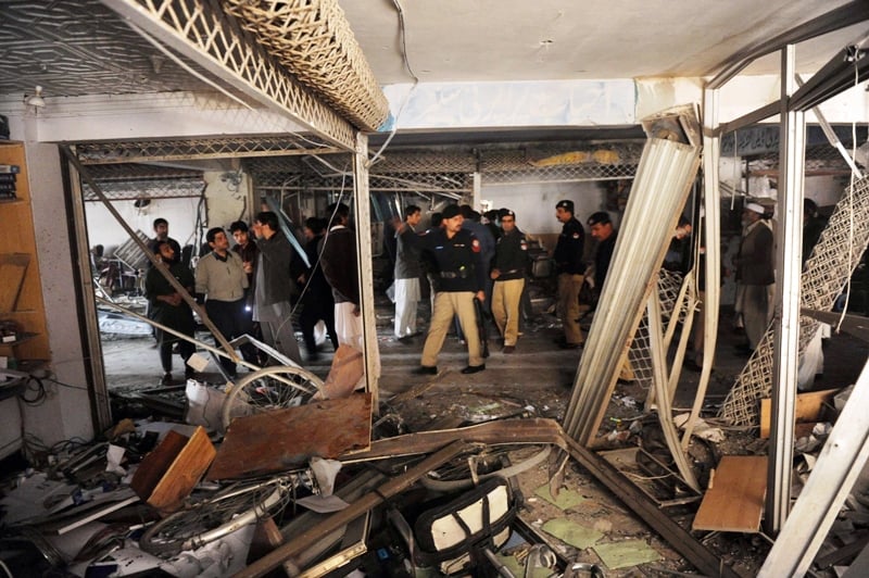 one killed 28 injured in blast at building in peshawar police