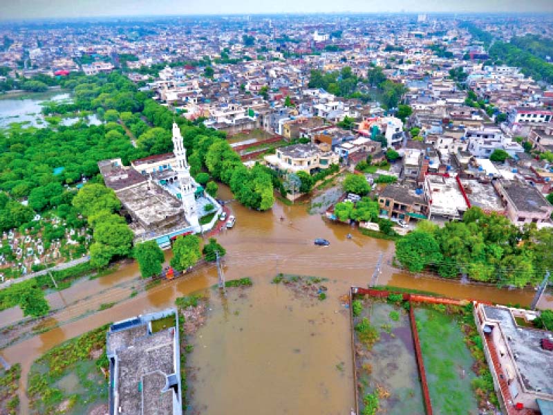 views of different areas of lahore as thunderstorm wreaks havoc in the provincial capital photo zahoor ah med express
