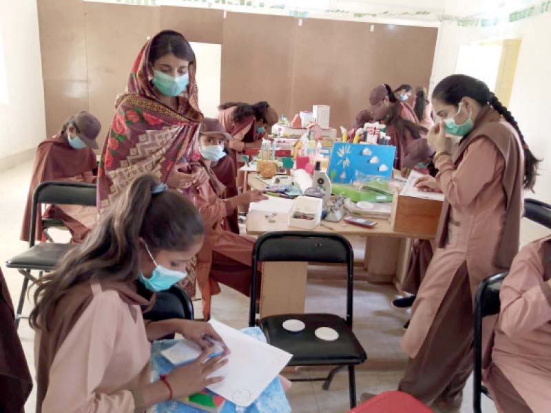 amrat jumani is the only science teacher at three government girls schools in mithi tharparkar s largest town photo courtesy vinod sharma