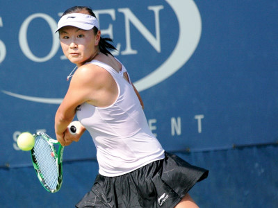 tennis peng survives auckland opener tennis peng survives auckland opener