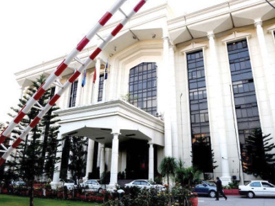 fbr commended on job half done