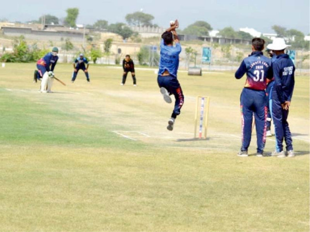 the memorial stadium provides complete cricketing kit for aspiring youngsters free of charge photo express the memorial stadium provides complete cricketing kit for aspiring youngsters free of charge photo express