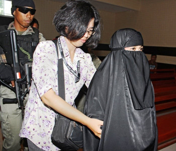 indonesia jails wife of alleged bali attacks mastermind