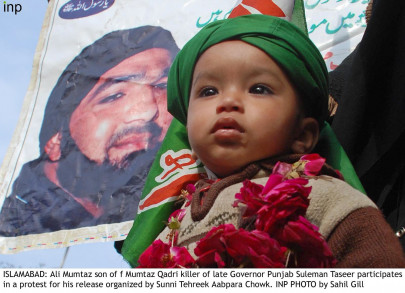 qadri supporters offer rs100m for holy gun qadri supporters offer rs100m for holy gun