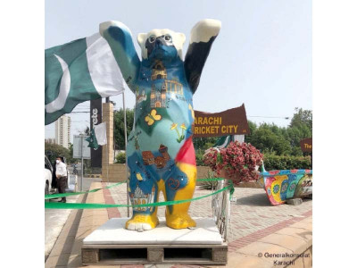 buddy bear statue suffers vagaries of port city s weather