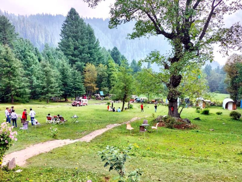 tourists enjoy the cool and refreshing weather of sharan photos express